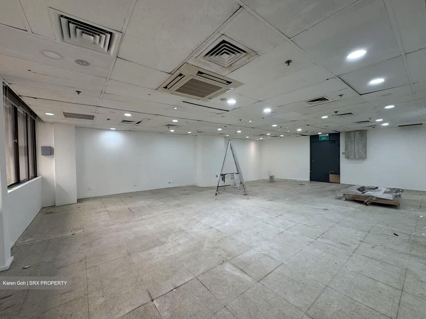 International Plaza (D2), Office #572067941